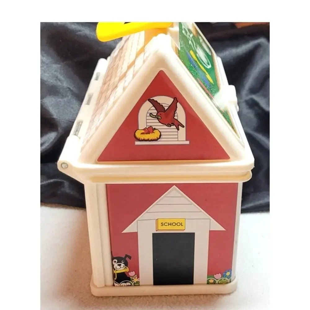 Fisher Price Little People Klip Klop Ariel & Aurora & 2008 School House Case